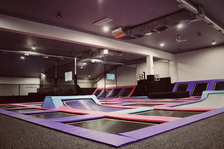 AirPlay Trampoline Park Escape Rooms Mini Golf Hinton