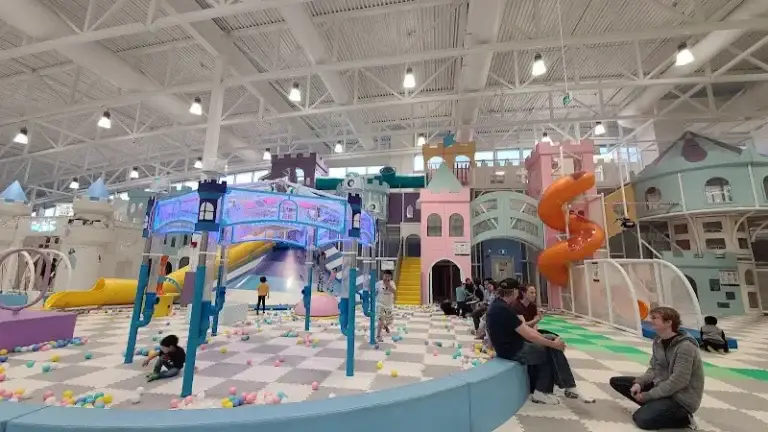 SkyCastle New Horizon Mall Indoor Playground Family Entertainment Centre Rocky View County 768x432