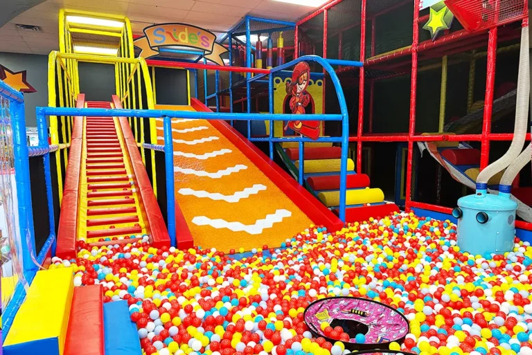 Slides Indoor Playground Windsor 1 768x513